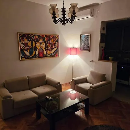 Apartament - Centar Vucedolska *